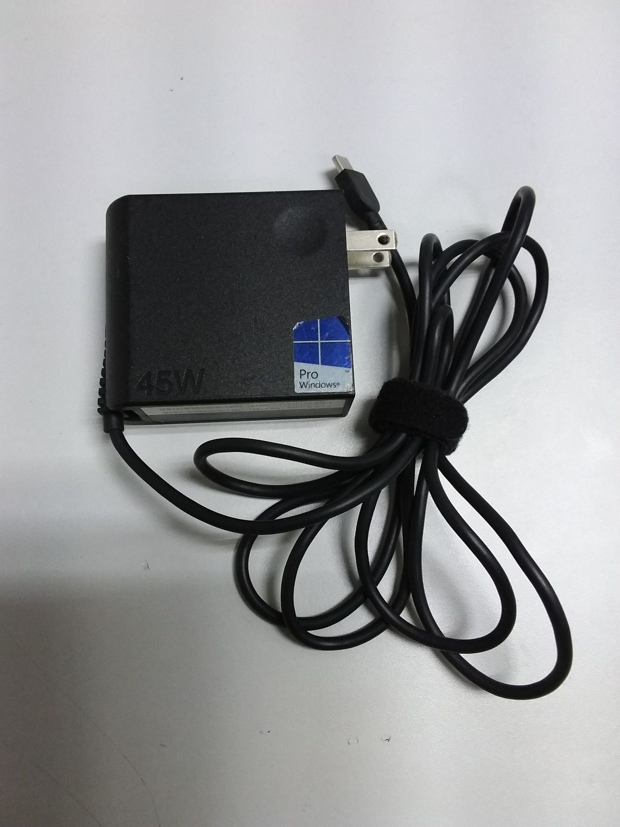 Lenovol ac adapter 45w