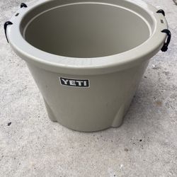 Yeti 85 Cooler Tub 