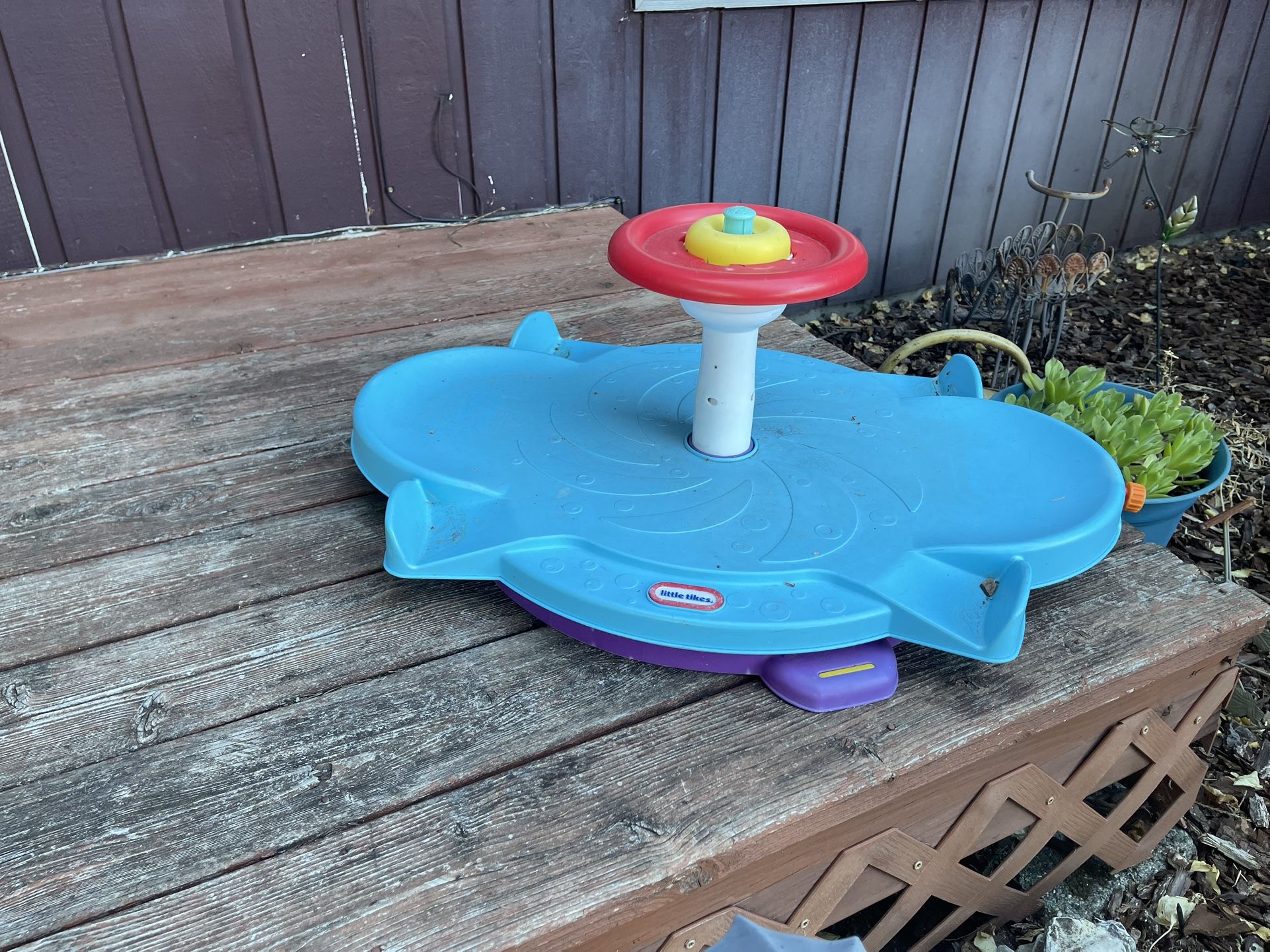 Sit And Spin With Sprinkler Attachment 
