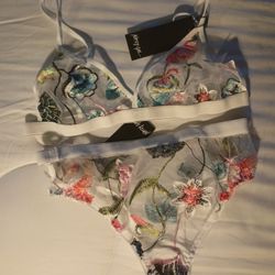Embroidered Flower Bra And Underwear