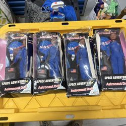 Lot Of 4 NASA KENNEDY SPACE CENTER SPACE ADVENTURE SERIES FEMALE ASTRONAUT DOLL
