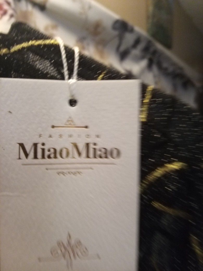 Size Small Beautiful Dresses Tags Still