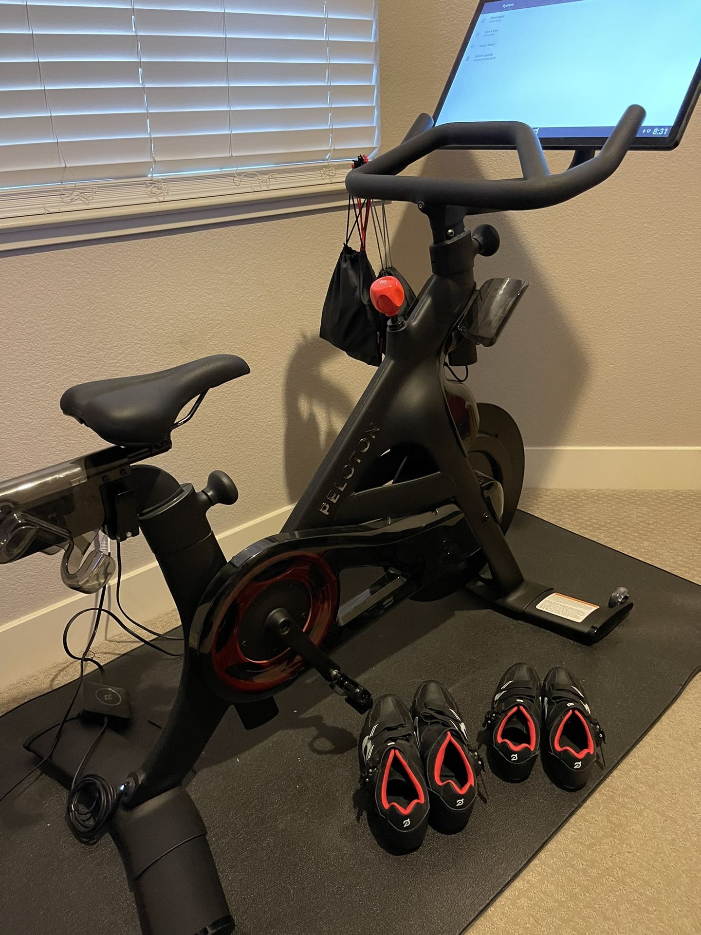 Peloton Generation 3 - Model PLTN-TTR01 OBO