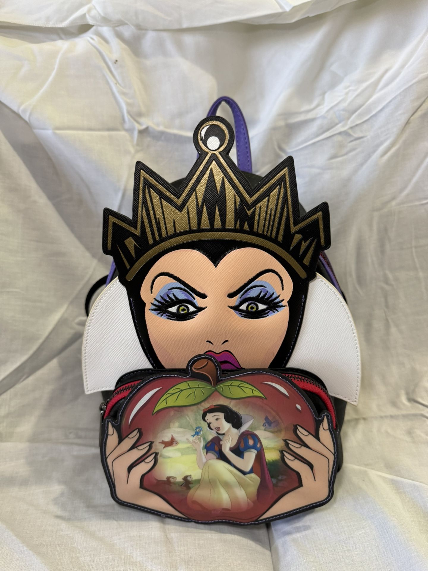 Snow White Evil Queen Poison Apple Lenticular Loungefly Mini Backpack NWT