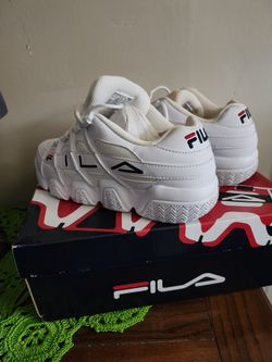 Fila Sneaker Size 10 New  The Price Is Firm 