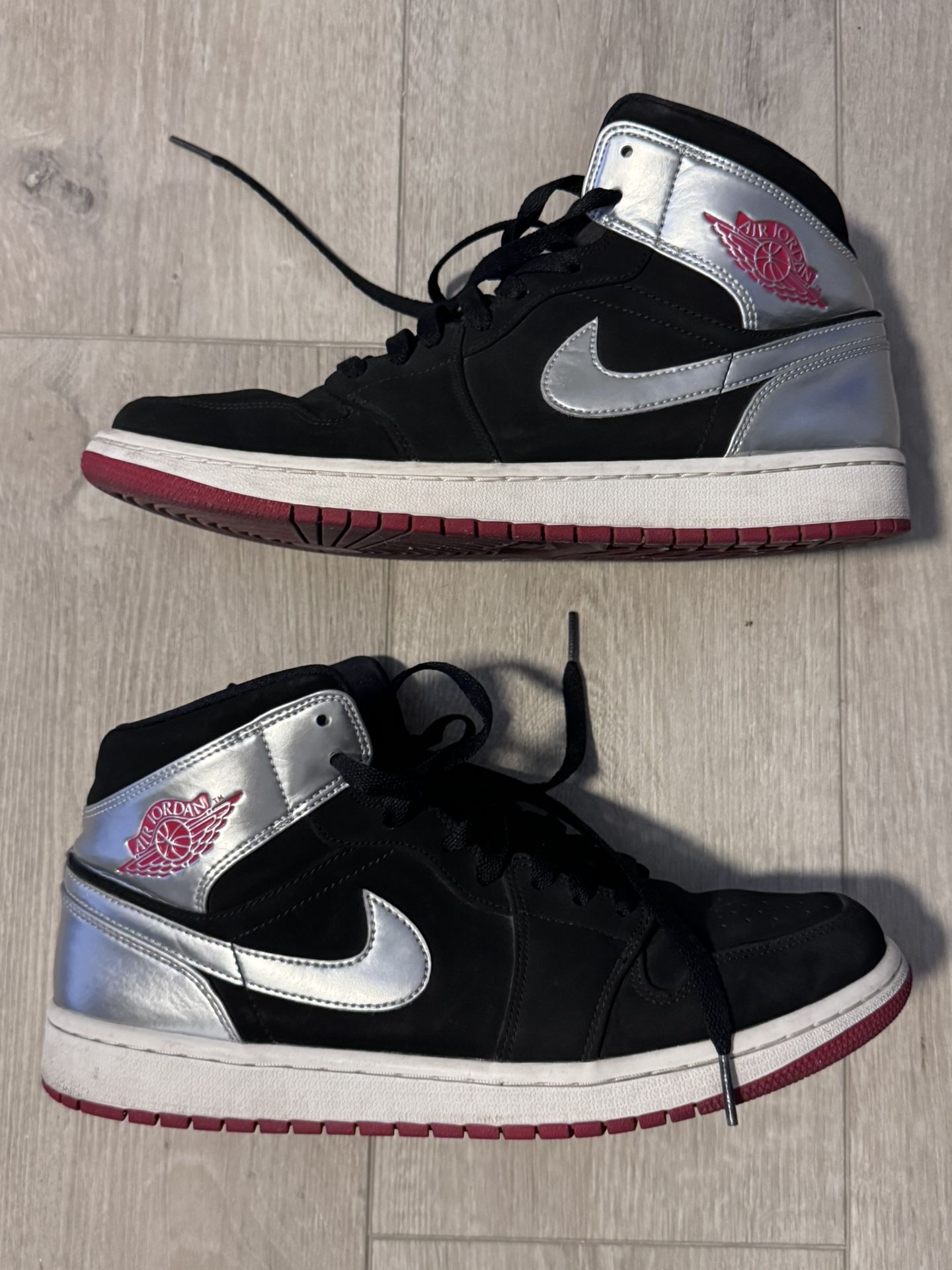 Air Jordan Mid 1