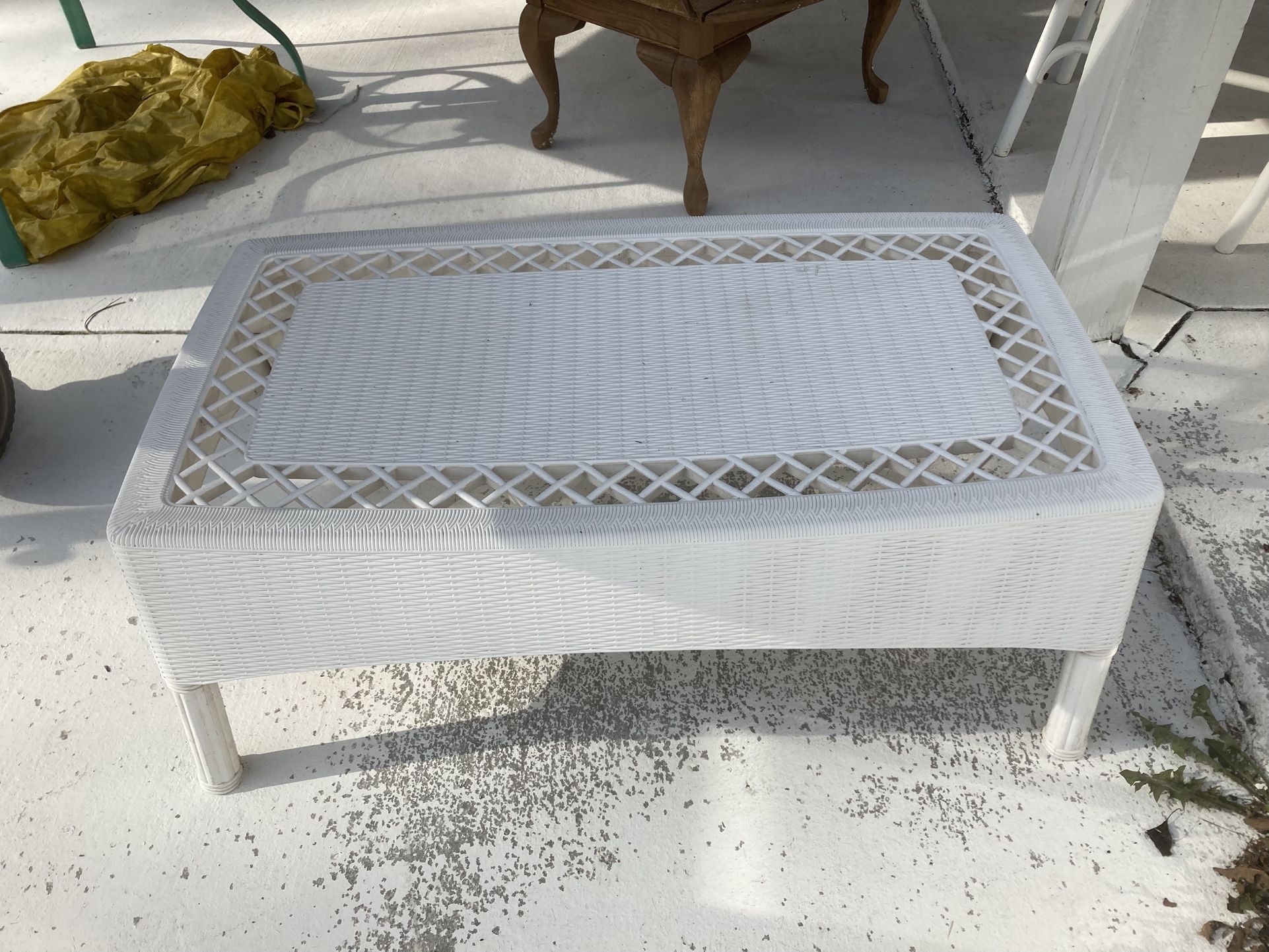 Outdoor Coffee Table 