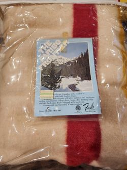 New NOS Vintage Faribo Wool Blanket
