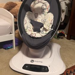 4moms MamaRoo Baby Swing 