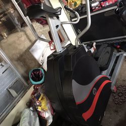 IRONMAN Máquina de ejercicio sube y baja
