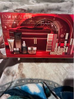 Estée Lauder 2024 Holiday Beauty Blockbuster gift set
