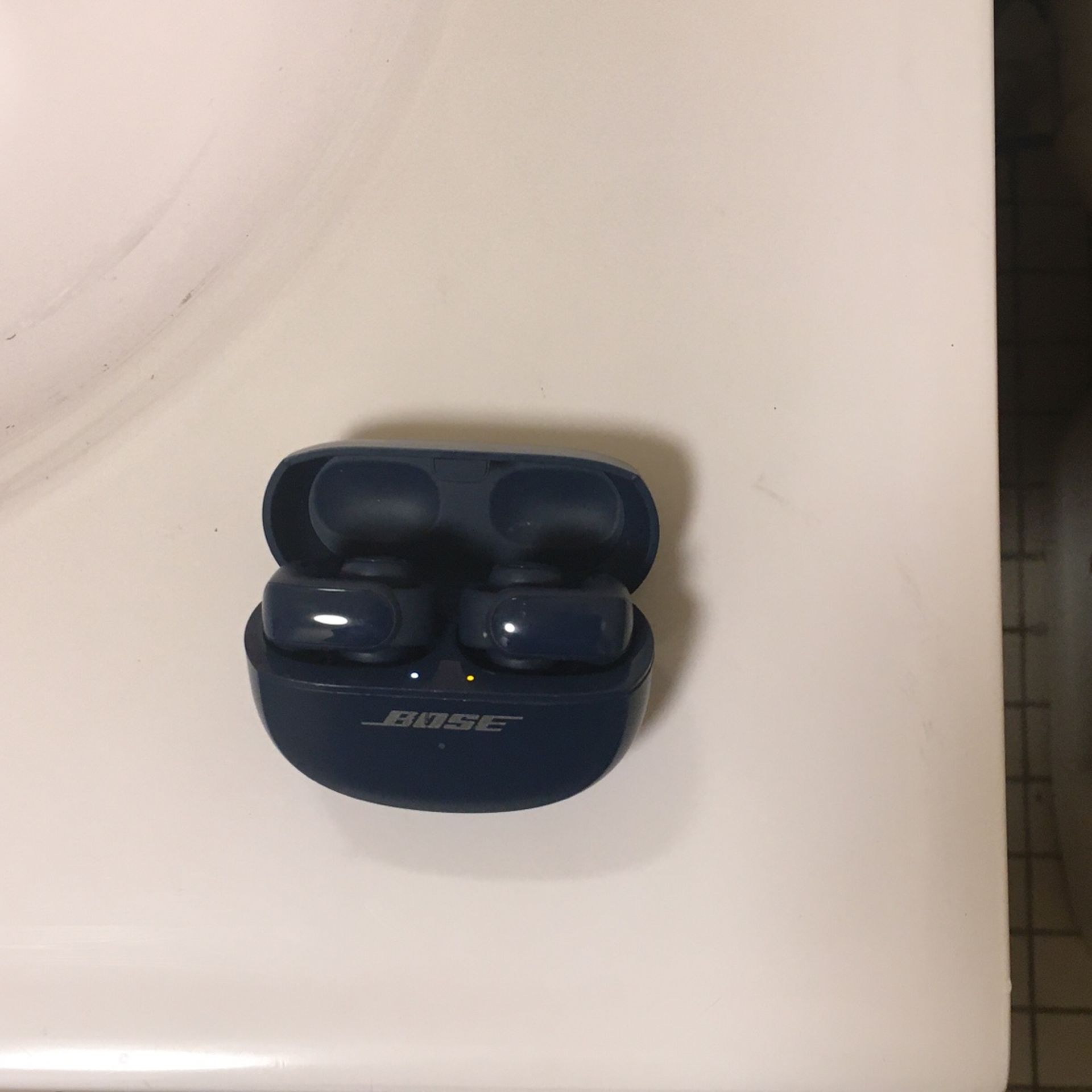 Looking To Sell Bose Headphones Works Perfect Basically New Want To Sell Now