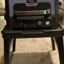 Ninja Wood fire Pro XL Grill / Smoker/Airfryer