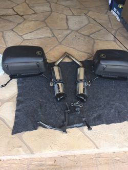 SET OF SEDDLE BAGS, TBR EXHAUST AND CENTER STAND FOR SUZUKI V STROM 1000 and 650 from 2002 to 2012