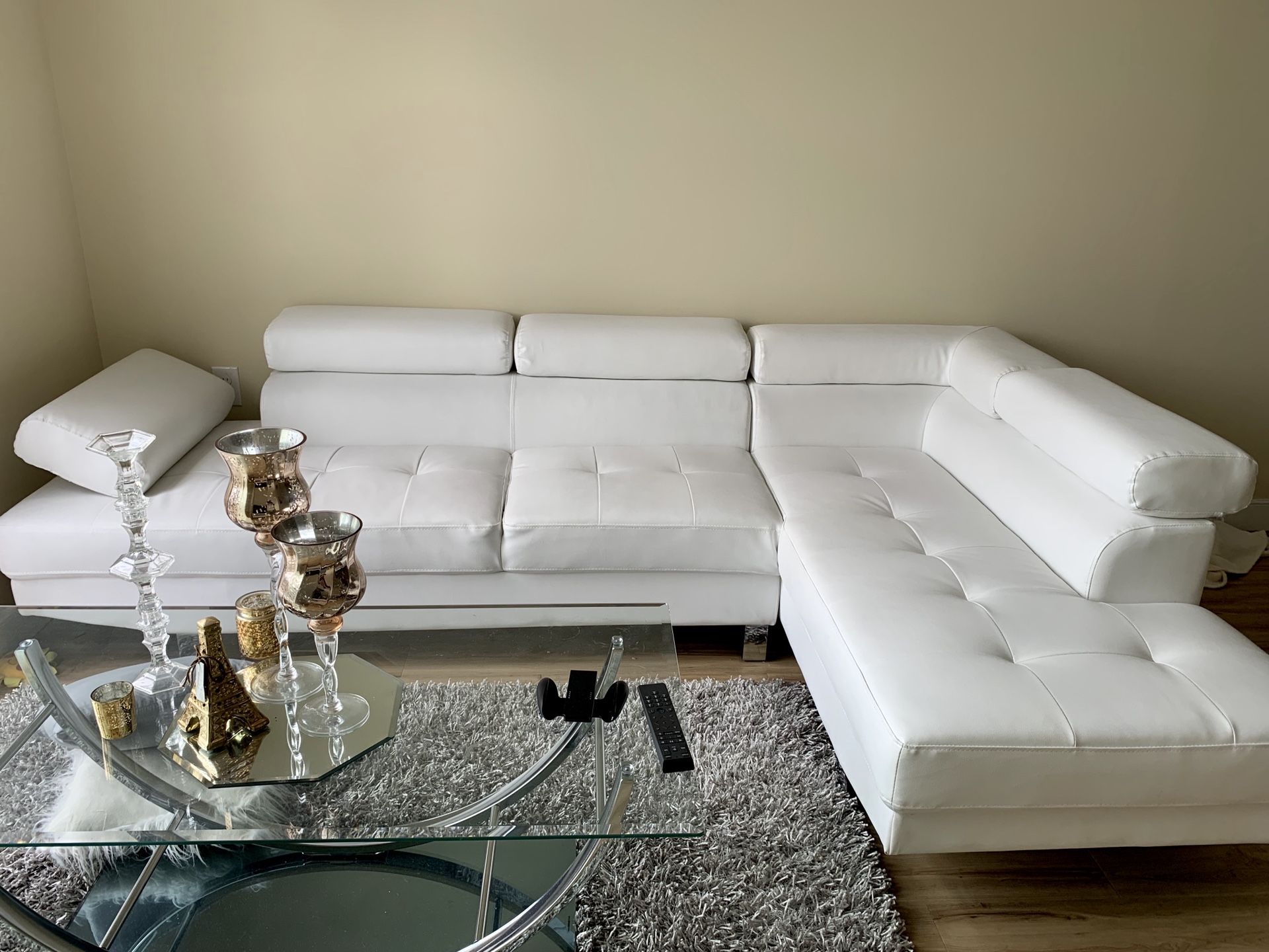 Patnaude modern sectional