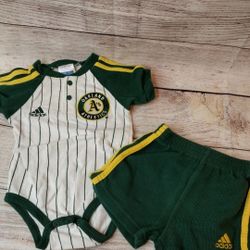 INFANTS 2 PIECE MLB OAKLAND A'S BASEBALL OUTFIT