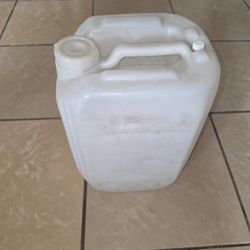 5 Gallon Water Container 