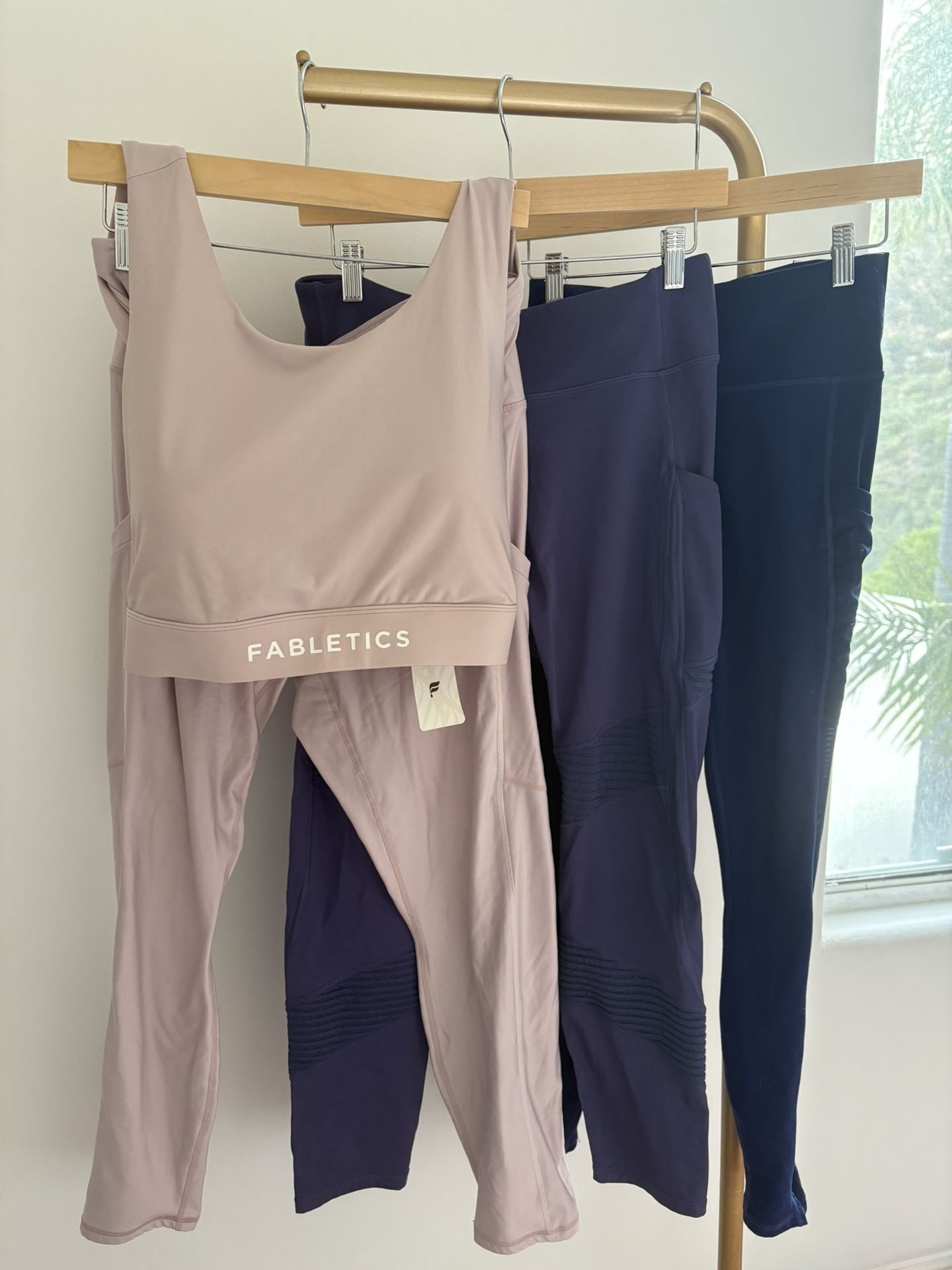 Fabletics Leggings Set