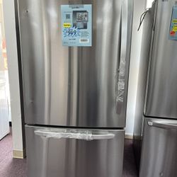 Refrigerator, 33’wide Fridge New Open Box 1 Year Warranty, Finance Available 