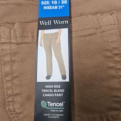 Womans  Cargo Pants Size 10/30