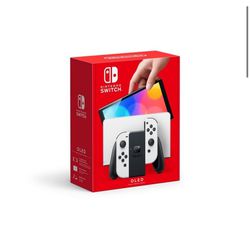 Nintendo Switch OLED  W 5 Games 