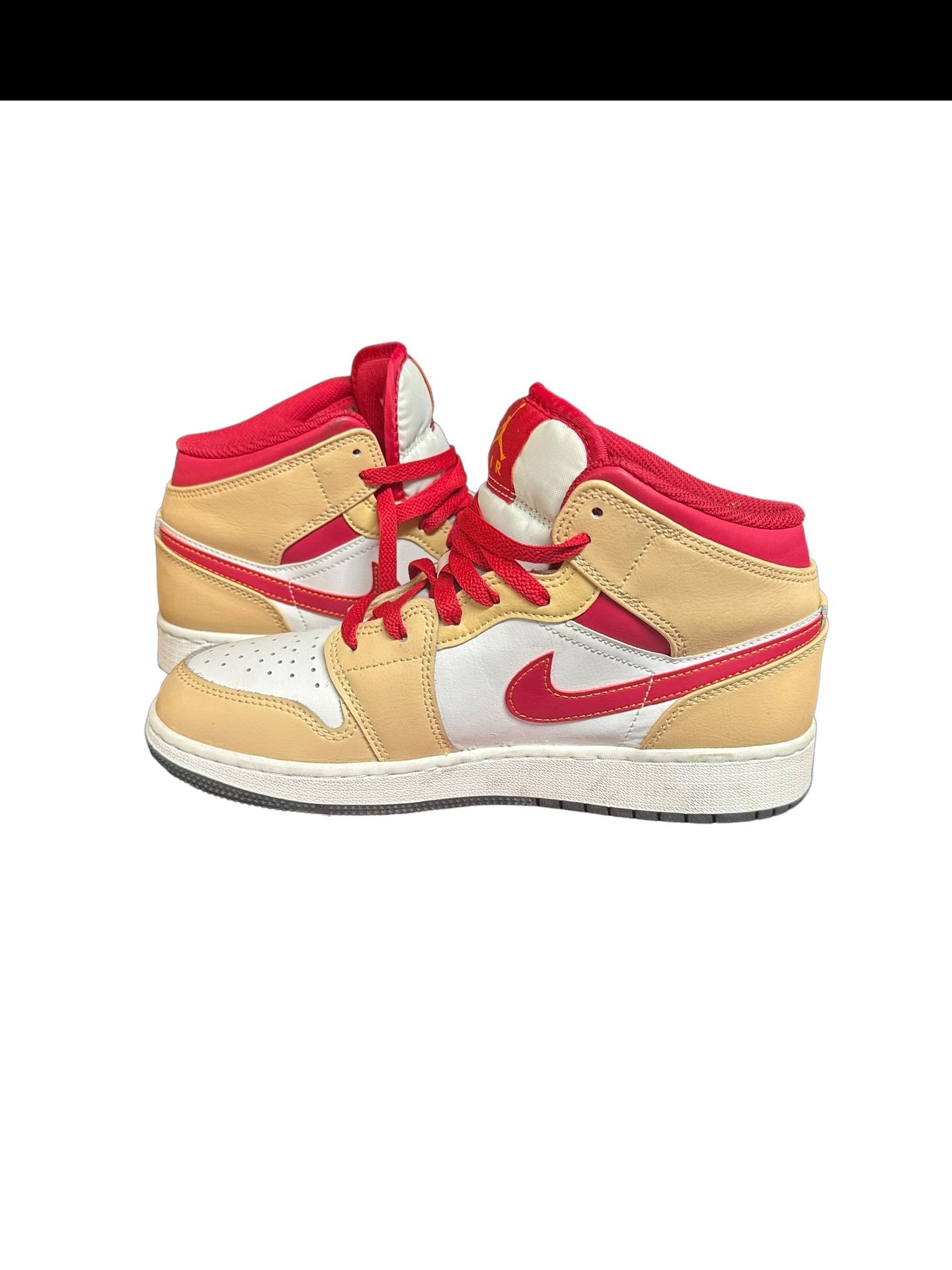 Air Jordan 1 Mid White Onyx Light Curry Beige Red 554725-201 Size 6Y/ 7.5 woman