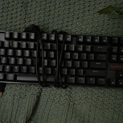Redragon Keyboard (comes with box)
