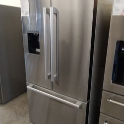 *NEW* Bosch 36" French Door Refrigerator - Stainless Steel 