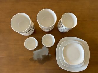 Dinnerware Set Plates and bowls