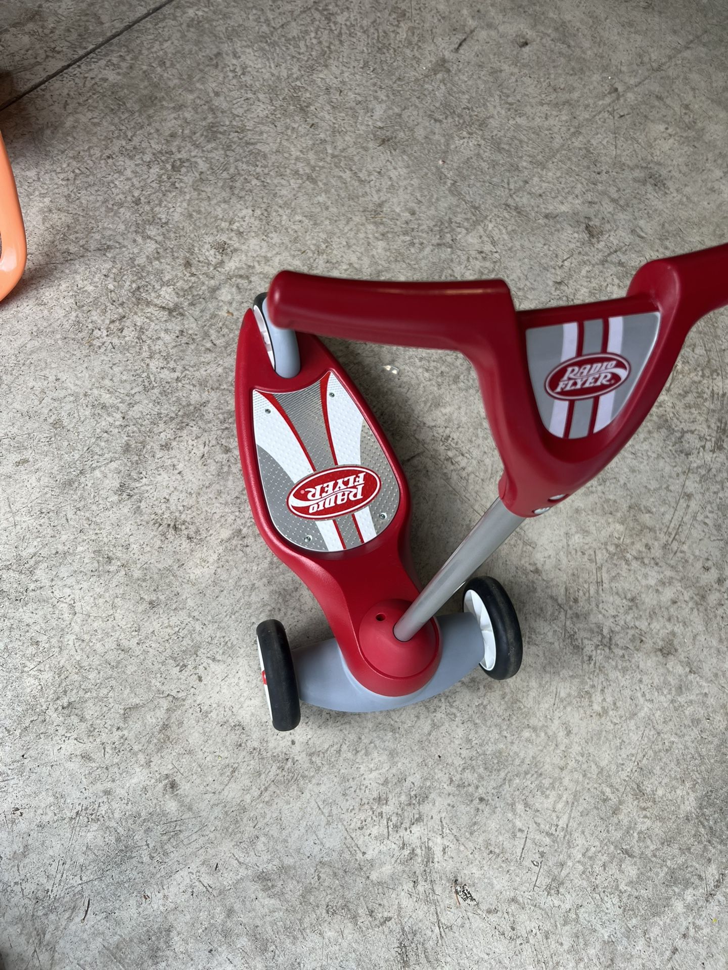 Radio flyer scooter