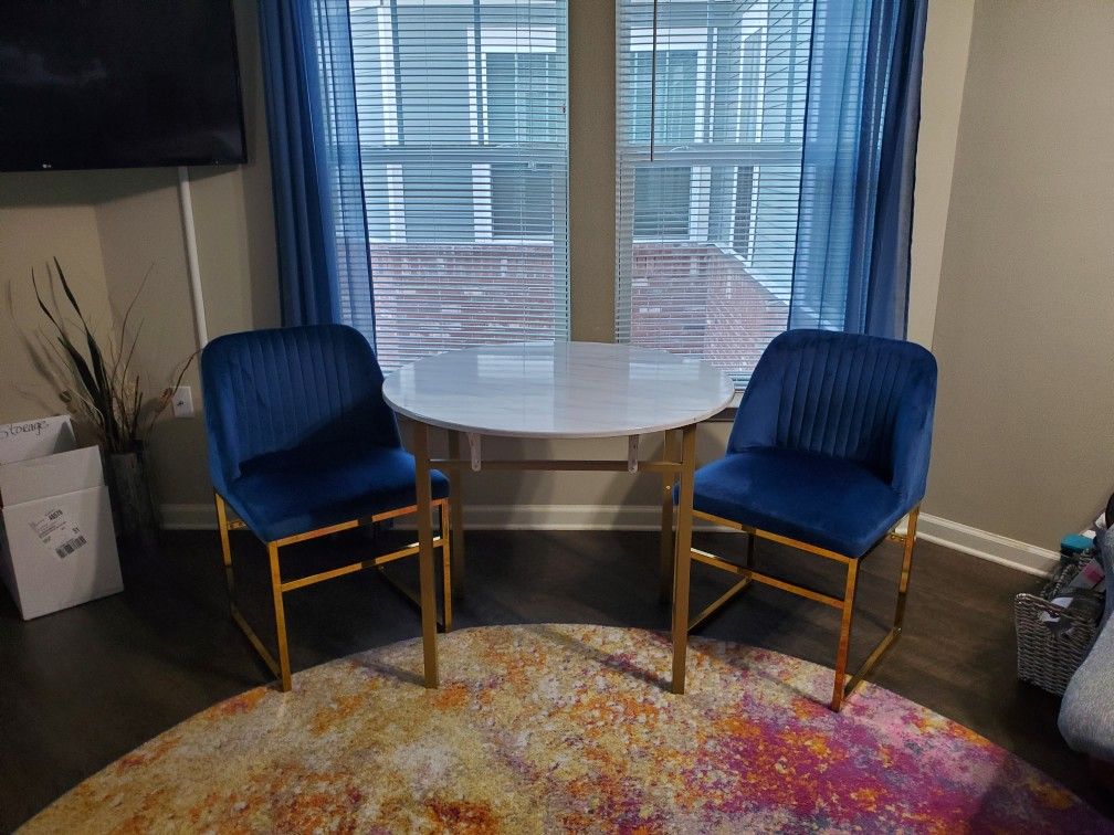 Elegant Drop Leaf Table