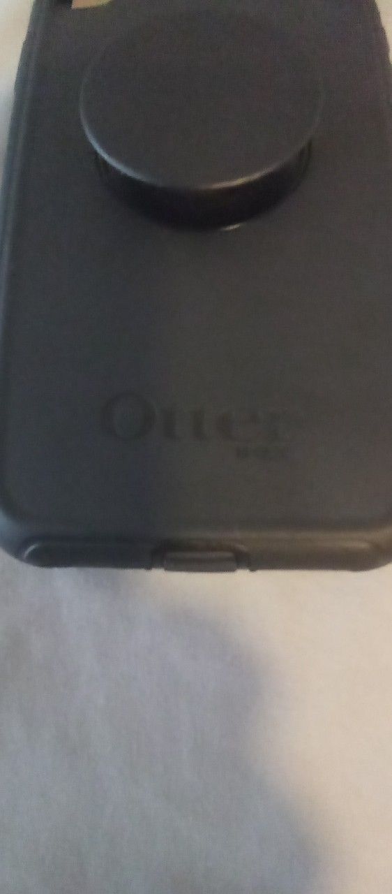 iphone Otterbox phone case