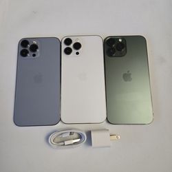 iPhone 13 Pro Max 5g - UNLOCKED - Like New 