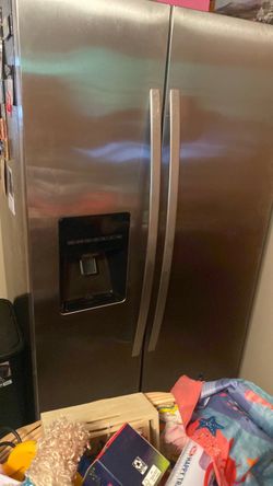 Refrigerador Kenmore 2 puertas funcionando $500.00 sólo no ase hielos