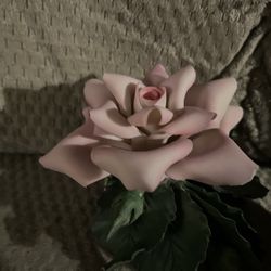 2 Vintage ER Golden Crown Italy Flowers