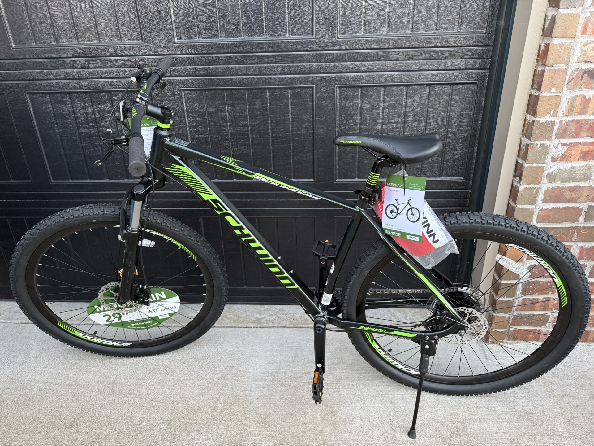 Schwinn Boundary 29" Mountain Bike - NEW