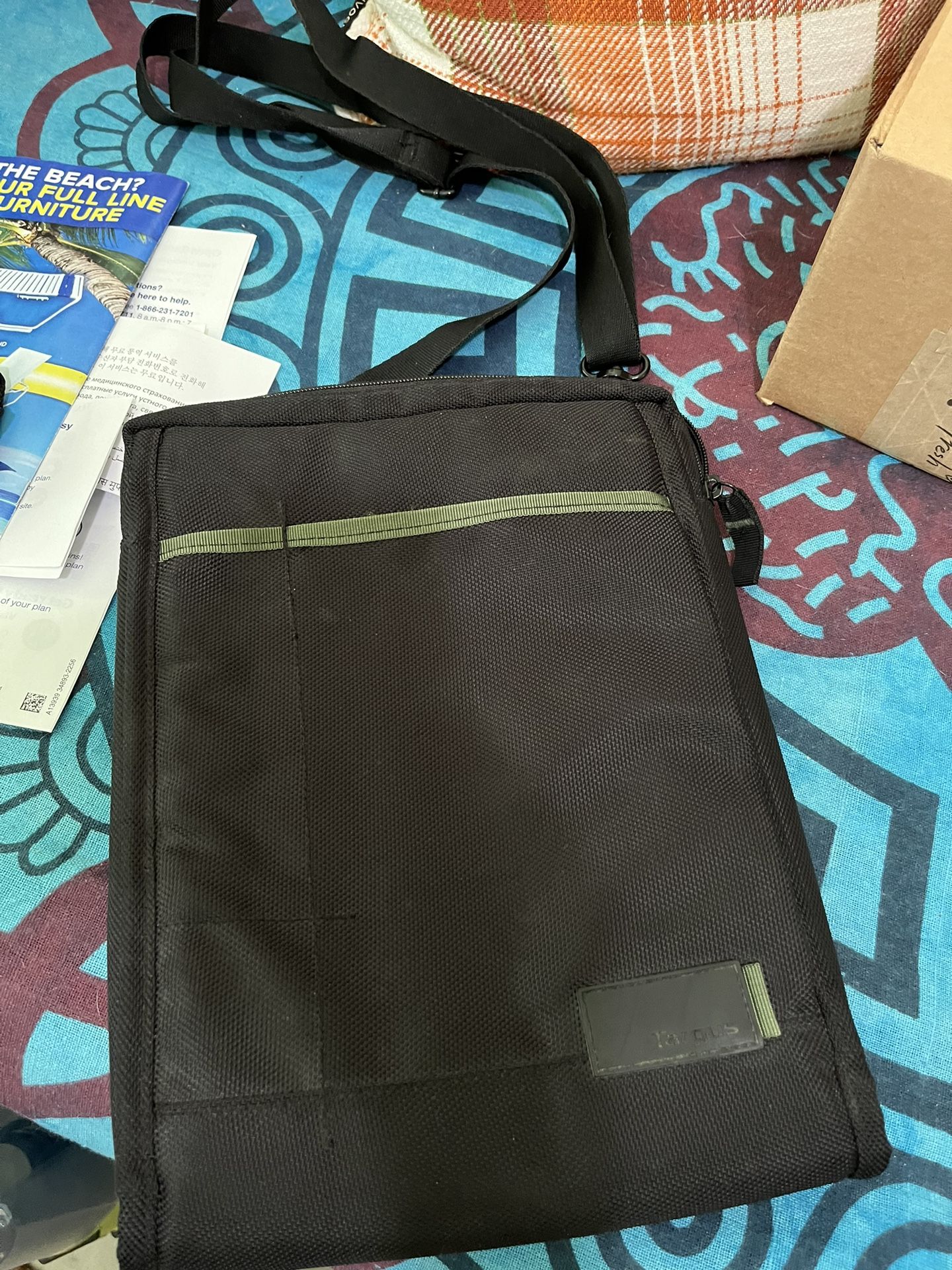 Targus Laptop Or Tablet bag