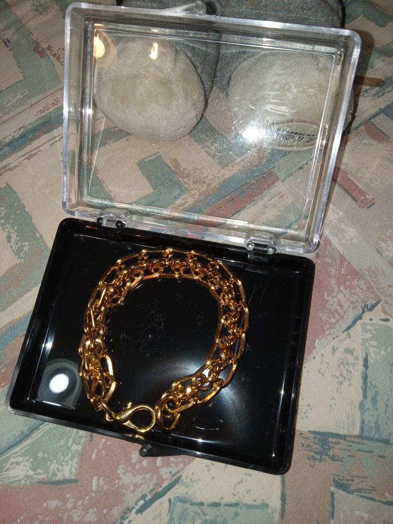 Bracelet