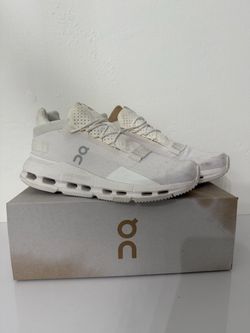 Women’s 9.5 On Cloudnova 2