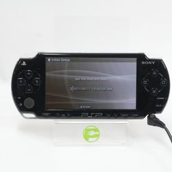 Sony PlayStation Portable PSP PCH-2001 Handheld Console Gaming System Black