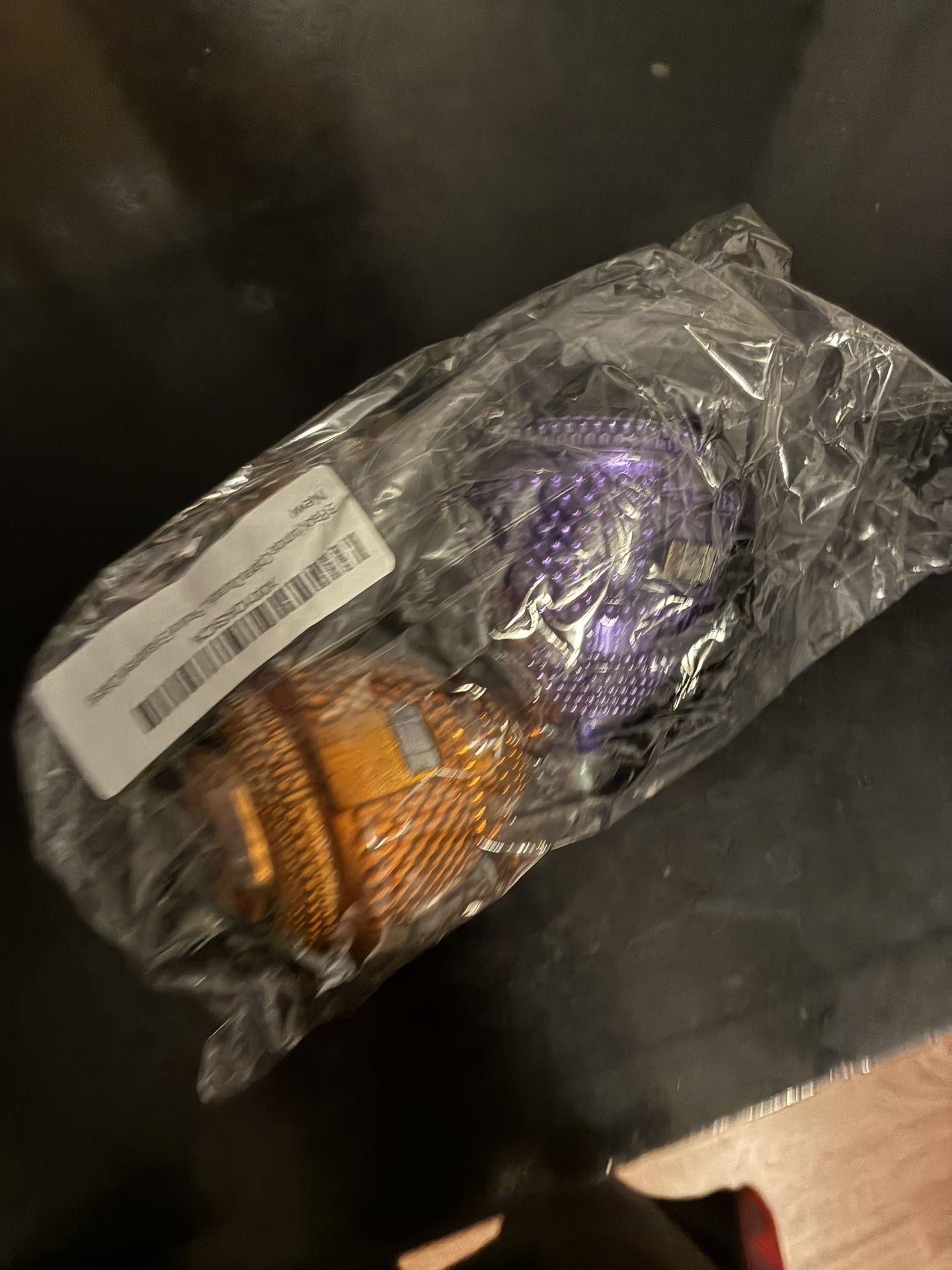 2 Jumbo Cobra Spin Tops