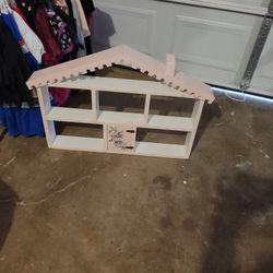 Girls Room Shelf