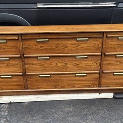 Mid Century 9 Drawer Dresser/Credenza/Media center Lane Furniture.