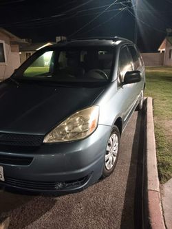 2004 Toyota Sienna