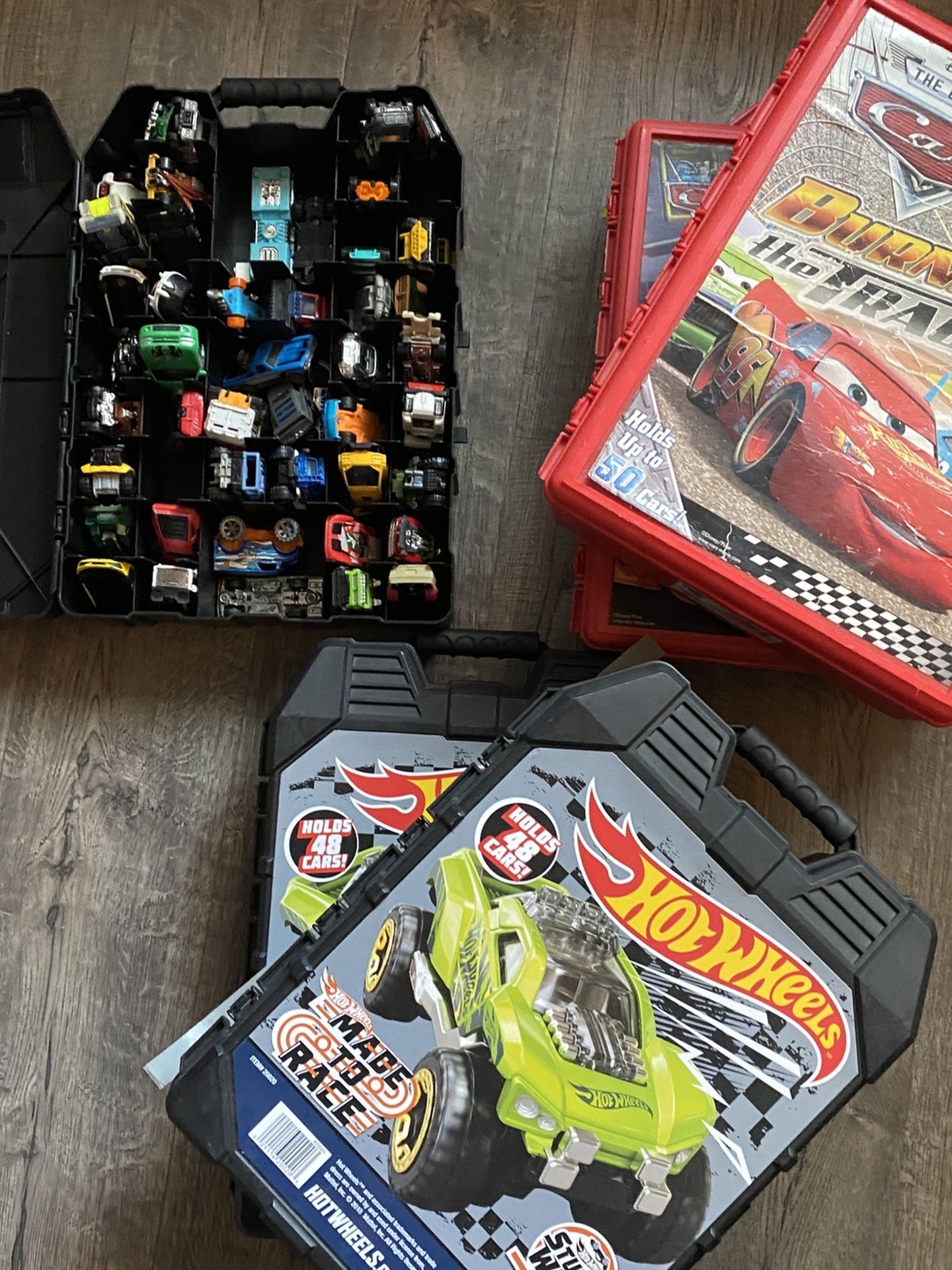 Hot Wheels Collection + Cases