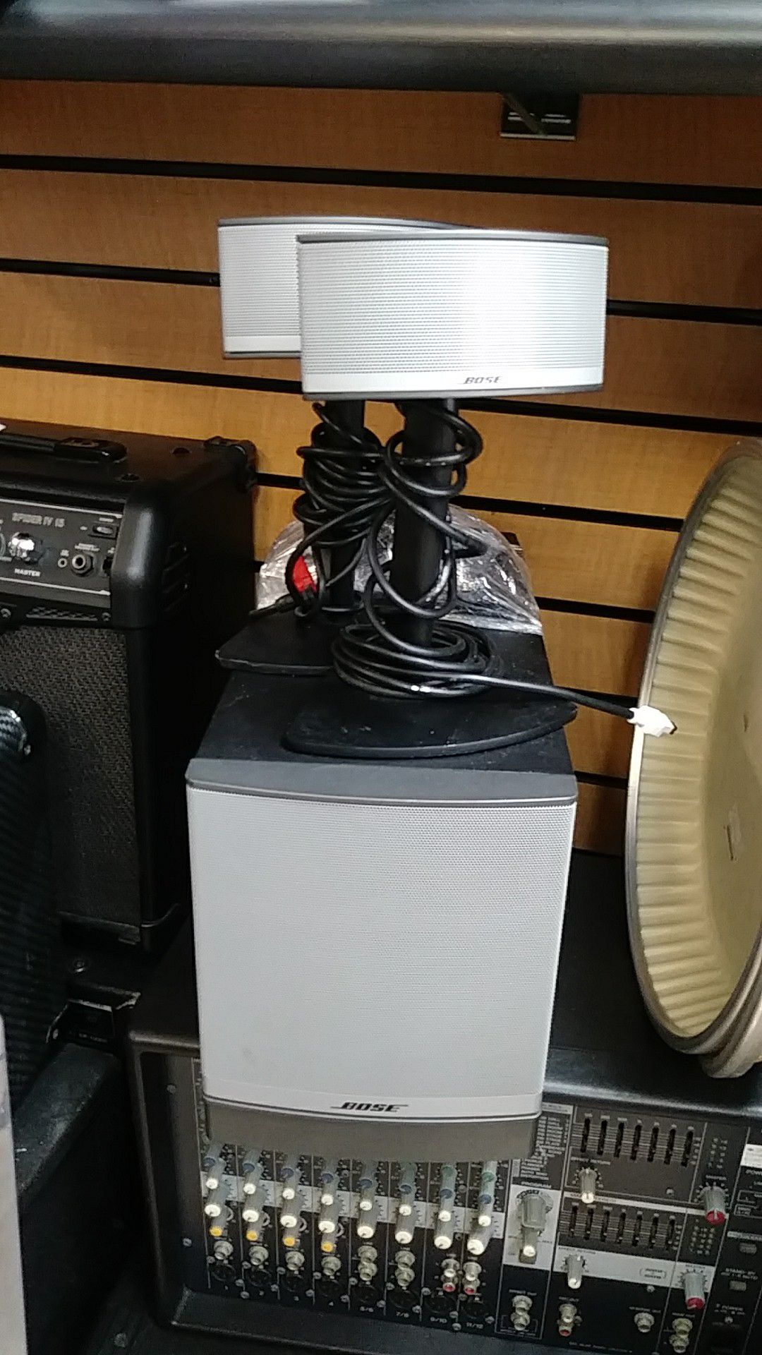 Bose companion 5. Speaker system