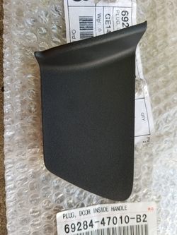 12 13 14 15 16 TOYOTA PRIUS V SCION TC LEFT DOOR INSIDE HANDLE OEM NEW 69284 47010 B2