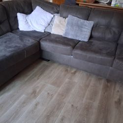 Sectional Sofa 