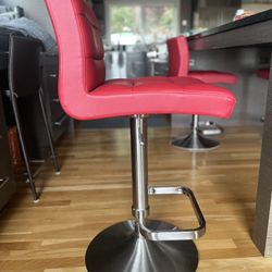 Six Adjustable Bar/Counter Stools