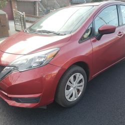 2017 Nissan Versa Hatchback 